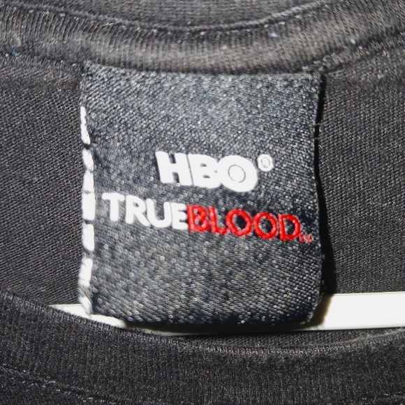 HBO Licensed True Blood Black T-shirt with Logo - Picture 4 of 7